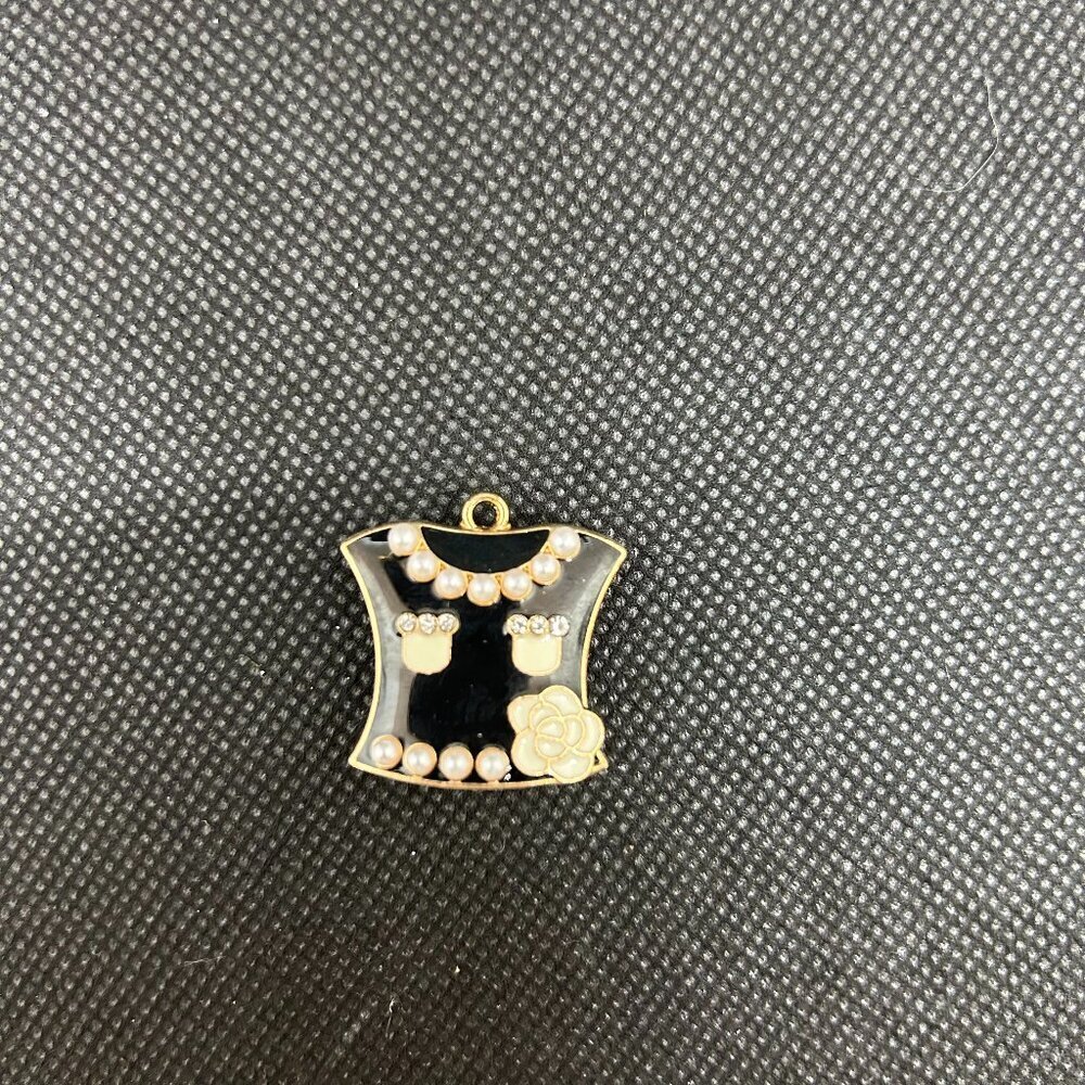 New in package Tack pin
